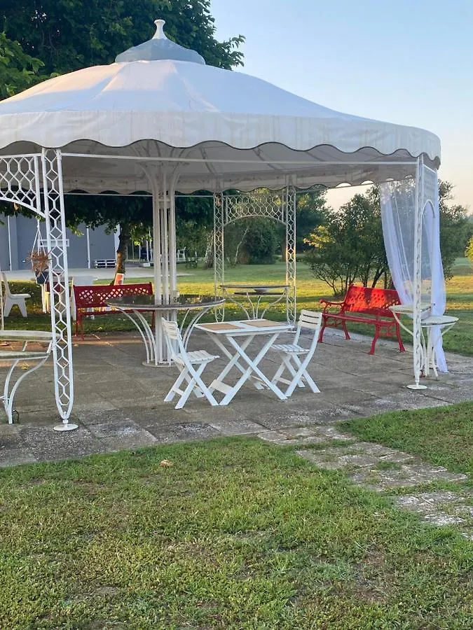 Tra Campagna E Mare Bed & Breakfast Lido delle Nazioni Italy